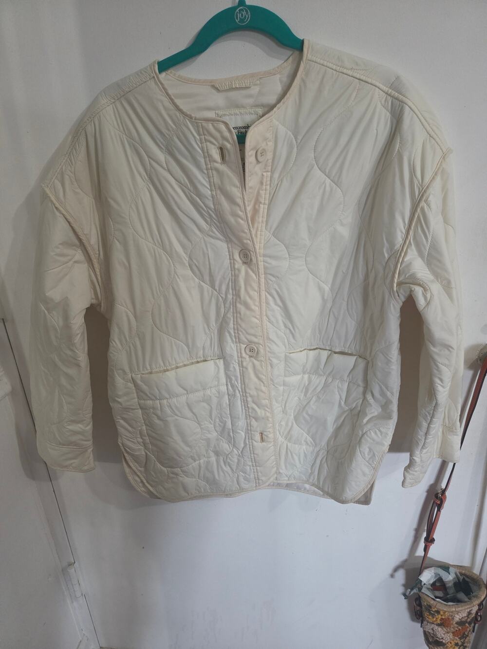 Abercrombie & Fitch quilted liner jacket in Jet stream color S